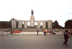 Memorial to Soviet soldiers