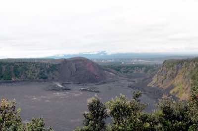 Here's a view of Kilauea volcano. The tour included a stop at the Hawaii volcanos national park. A very informative tour with spectacular views. Day four - 18/02/06